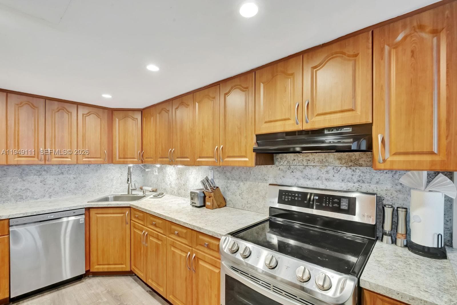 5401 Collins Ave # 340, Miami Beach FL 33140 photo 5