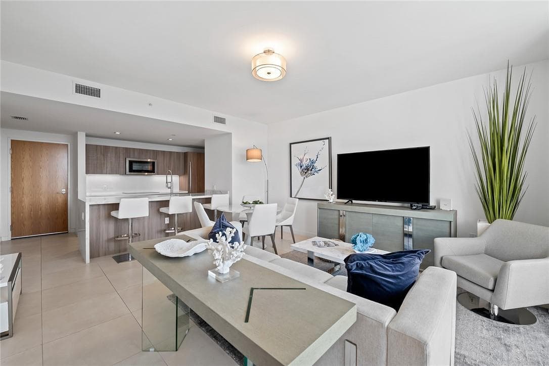 401 N Birch Road # 614, Fort Lauderdale FL 33304 photo 2