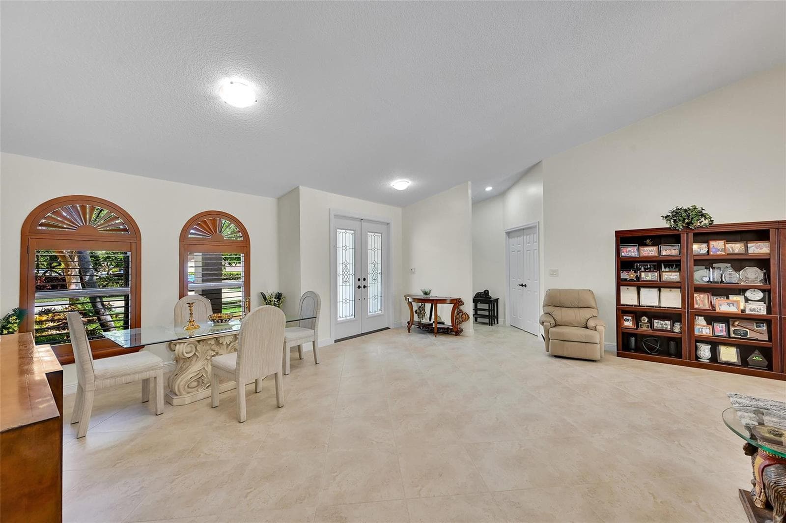 4910 NW 104th Avenue, Coral Springs FL 33076 photo 3