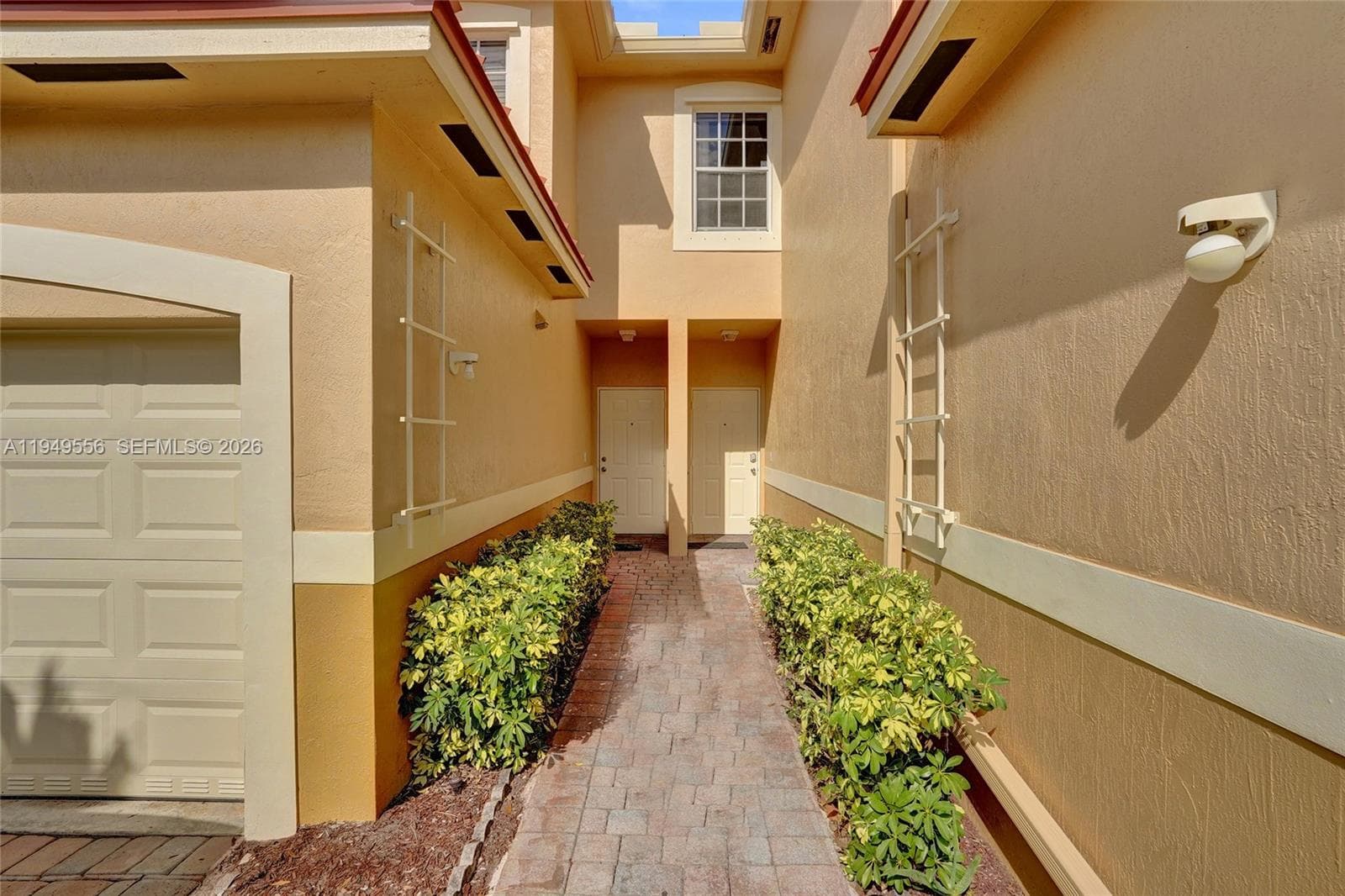 4183 Crystal Lake Dr, Deerfield Beach FL 33064 photo 4