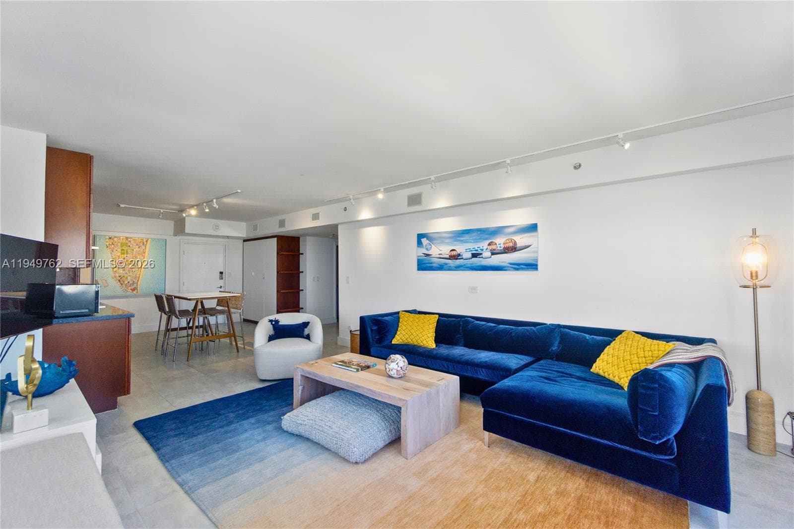 100 Lincoln Rd # 1447, Miami Beach FL 33139 photo 2