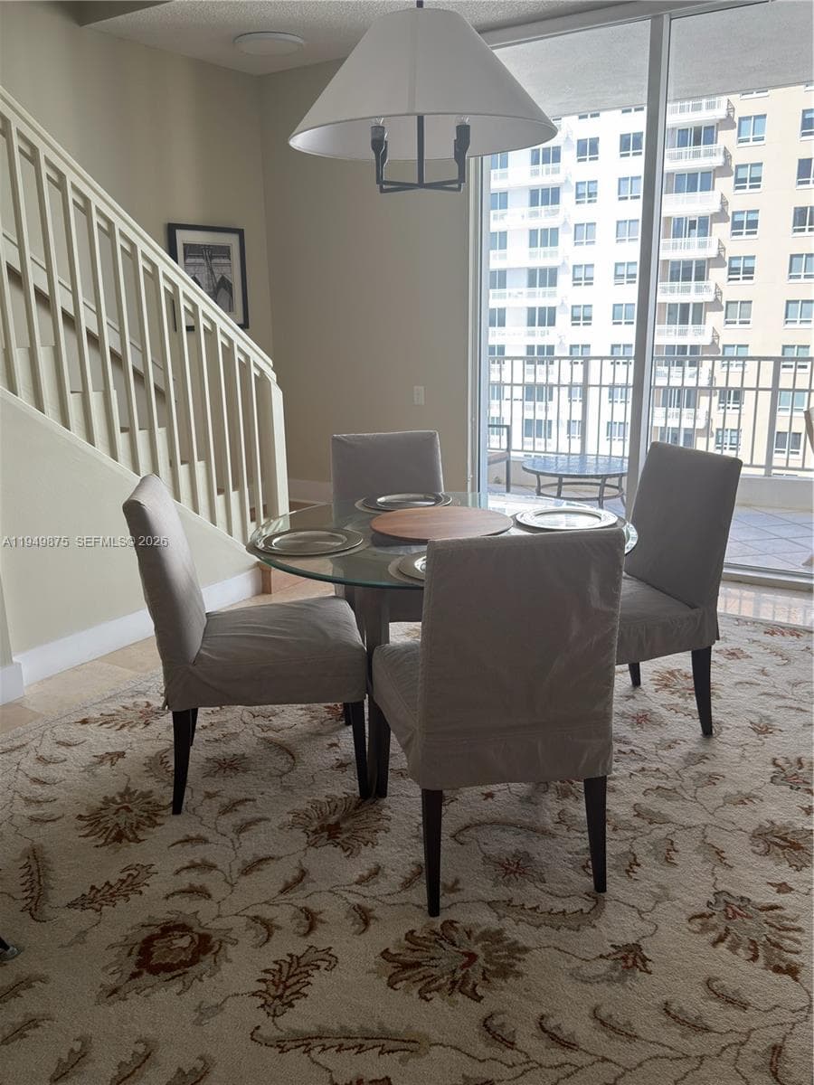 701 Brickell Key Blvd # PH-08, Miami, FL 33131