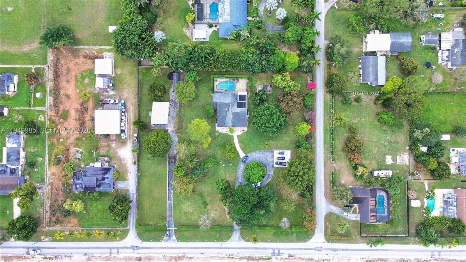 19280 SW 304th St, Homestead FL 33030 photo 2