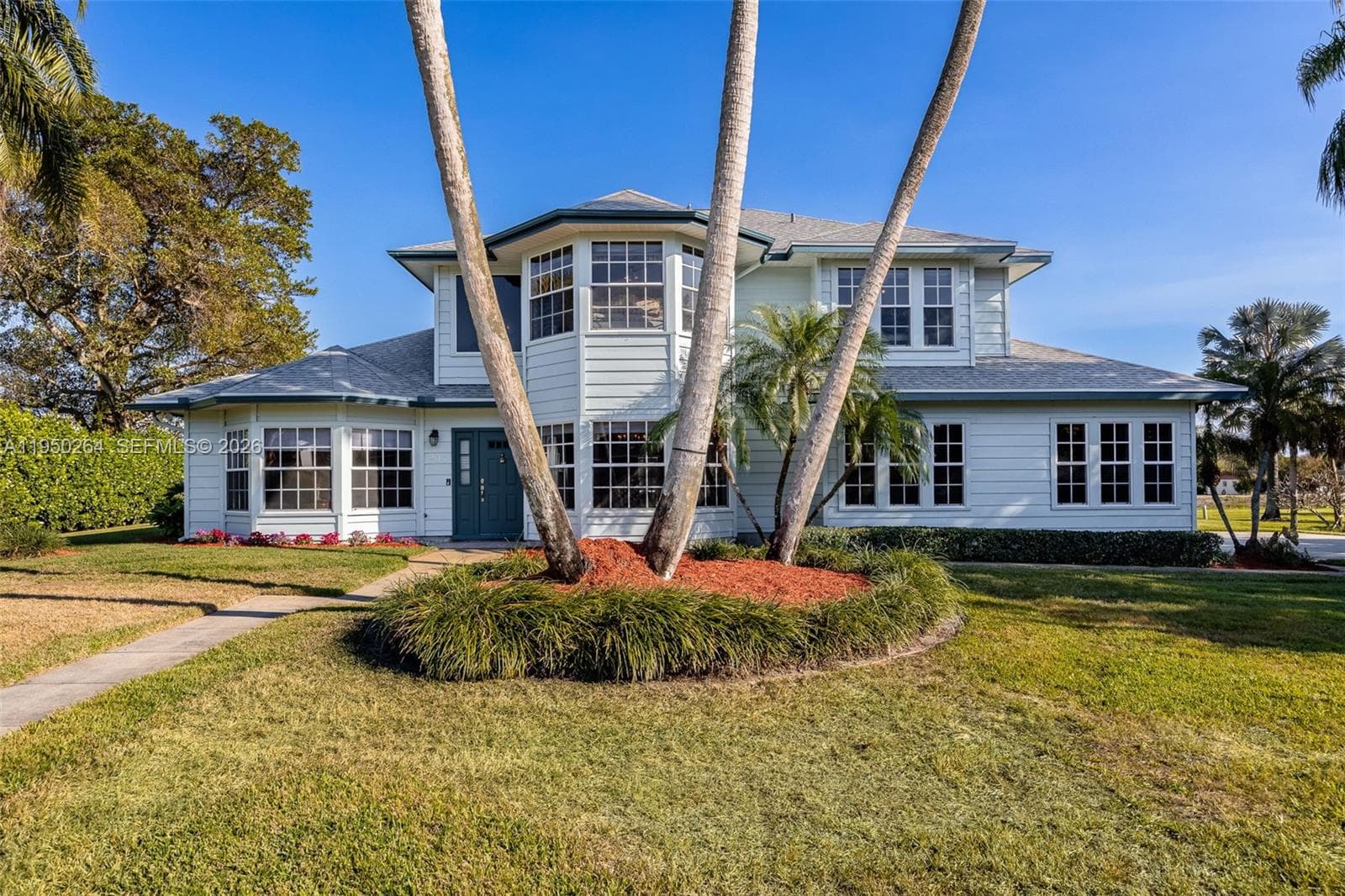 108 Ridgewood Ave, Clewiston FL 33440 photo 4
