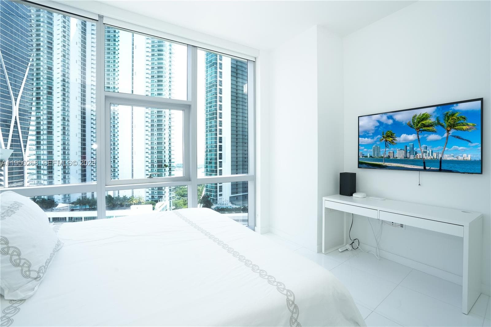 851 NE 1st Ave # 2101, Miami FL 33132 photo 3