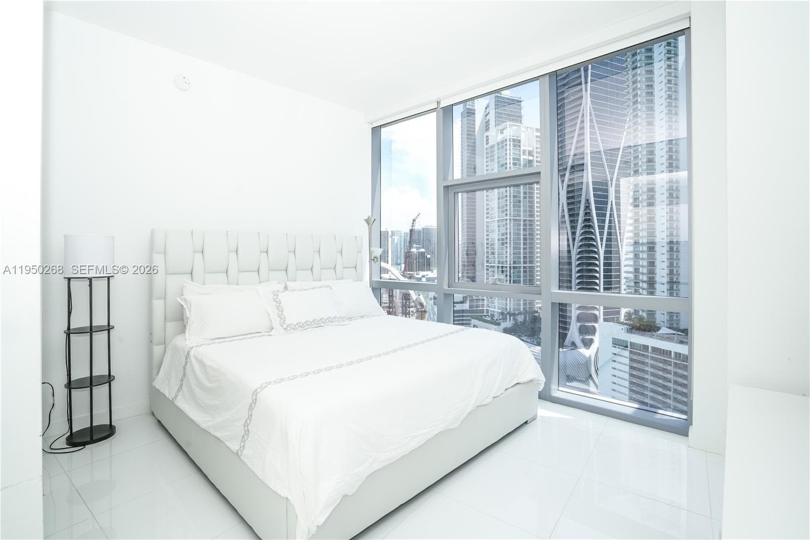 851 NE 1st Ave # 2101, Miami FL 33132 photo 4