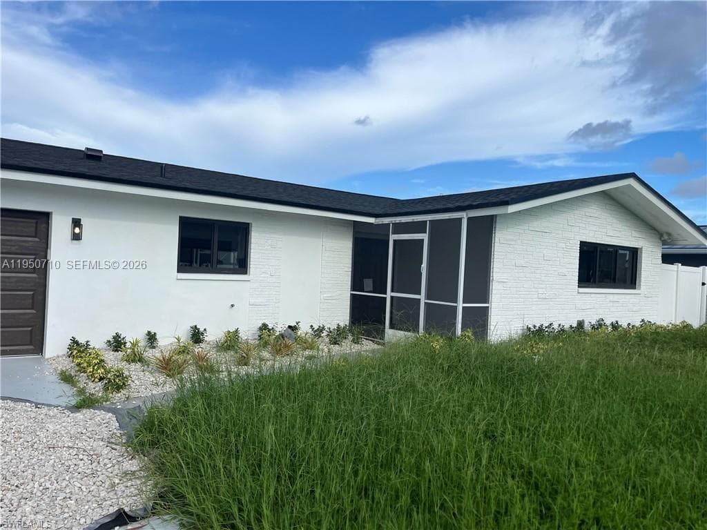 5313 Bayview Ct, Cape Coral FL 33904