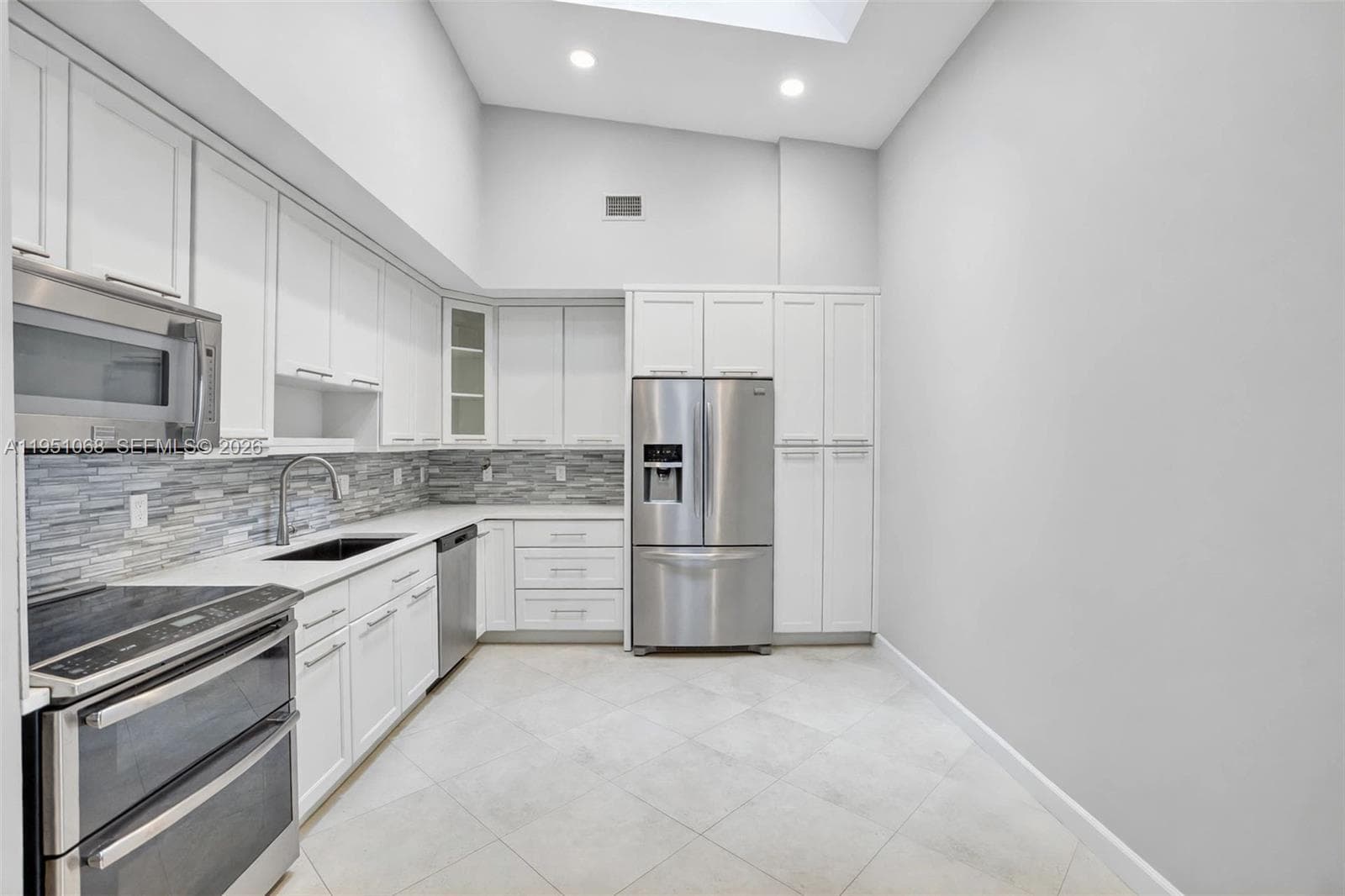 21248 Harbor Way # 24, Aventura FL 33180 photo 2
