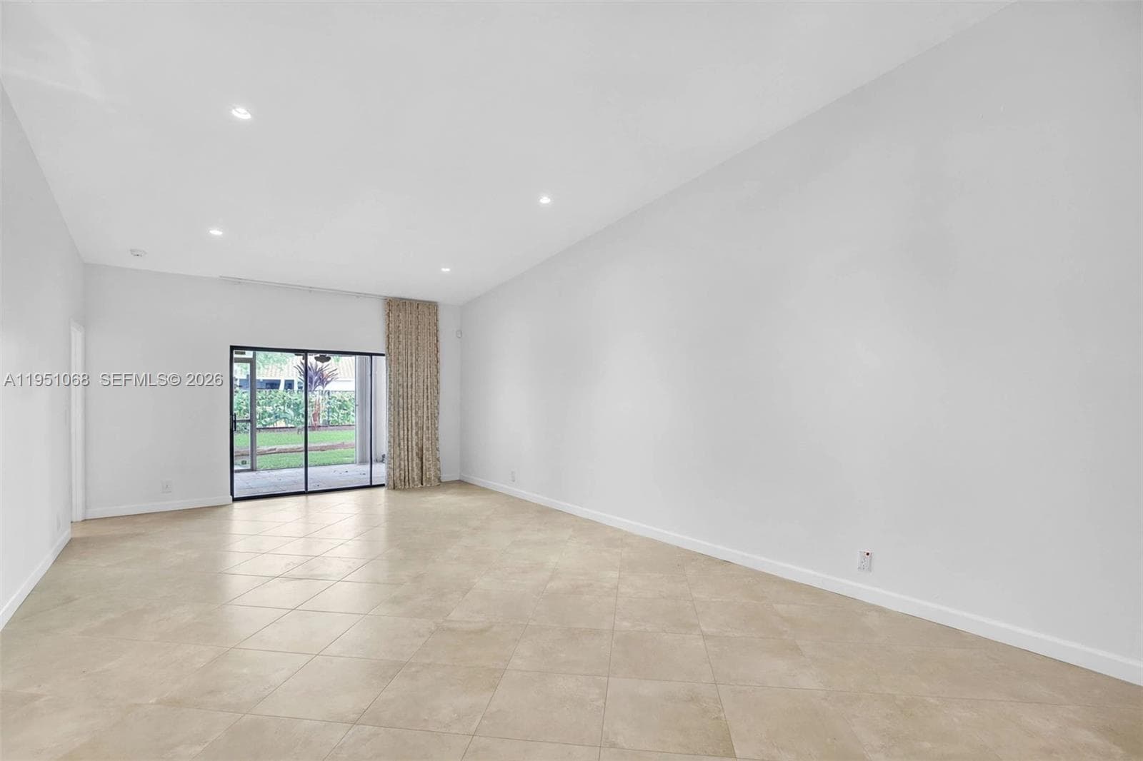 21248 Harbor Way # 24, Aventura FL 33180 photo 4