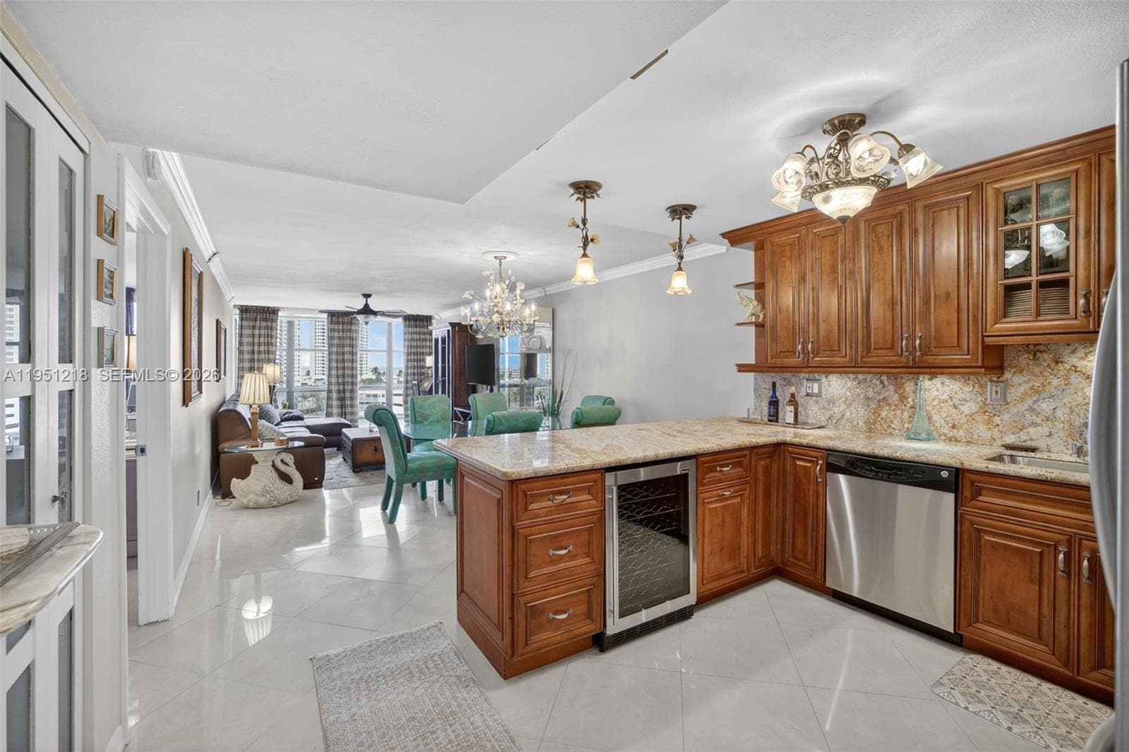 1000 Parkview Dr # 806, Hallandale Beach FL 33009 photo 2