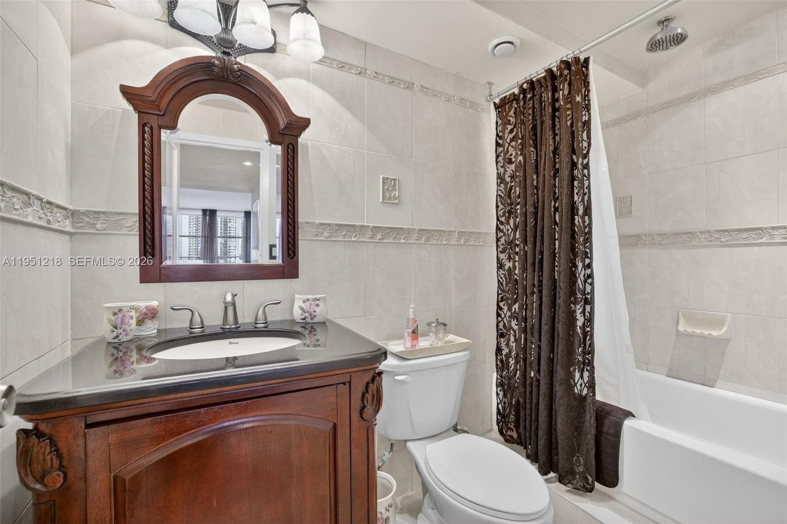1000 Parkview Dr # 806, Hallandale Beach FL 33009 photo 5