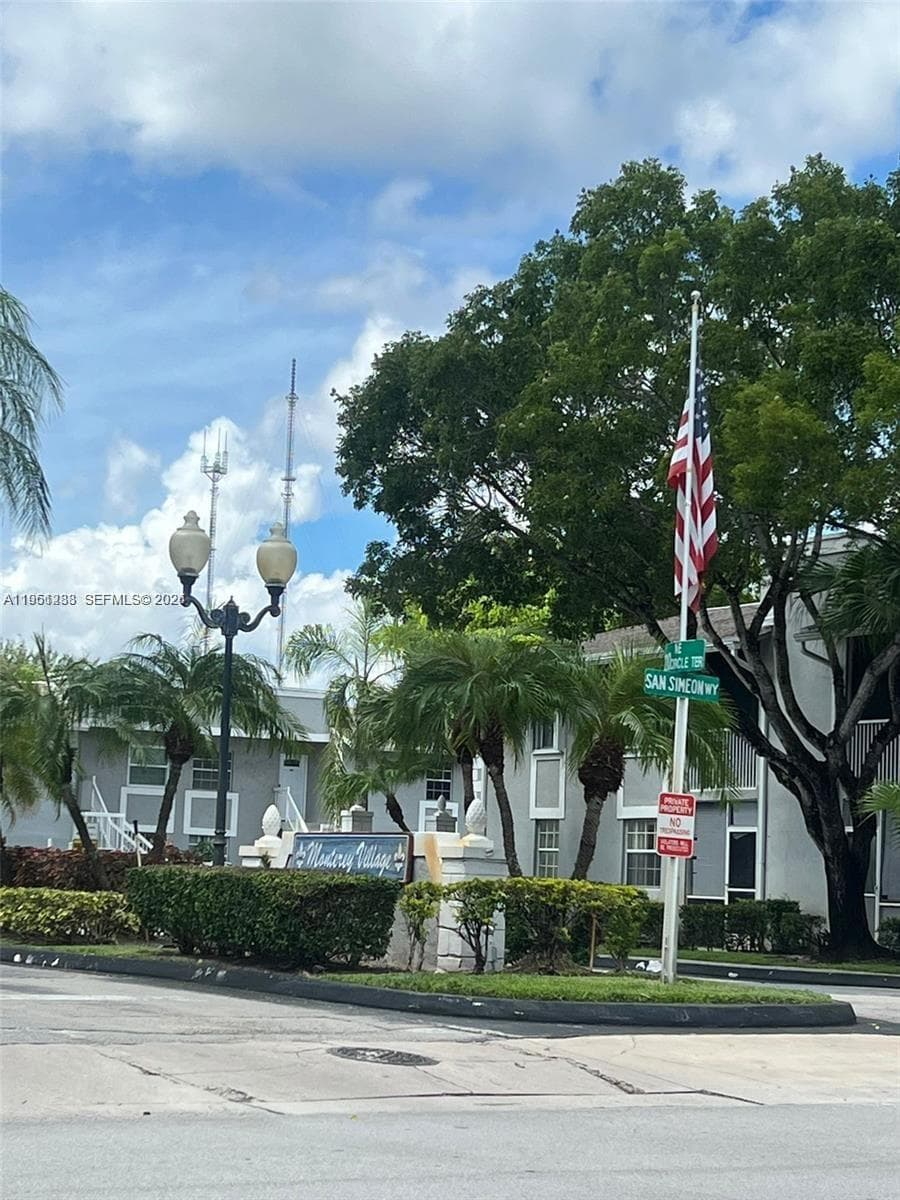455 NE 210th Cir Ter # 18, Miami FL 33179 photo 2