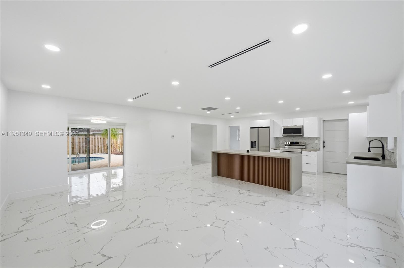 4711 NE 18th Ave, Oakland Park FL 33334 photo 3