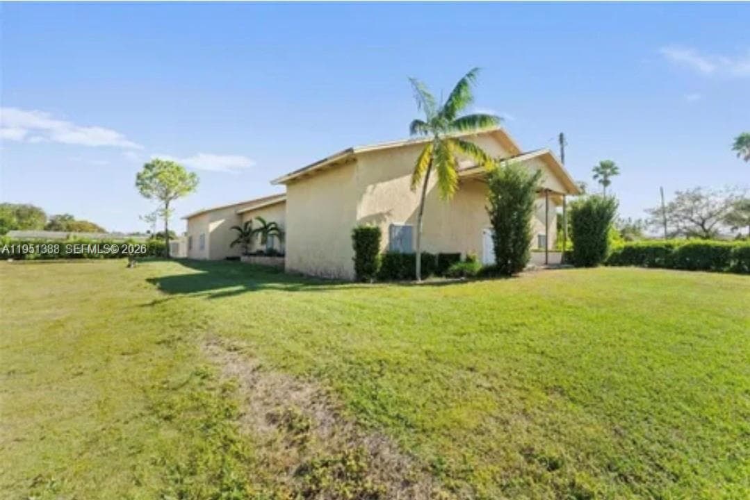 21571 SW 110th Ave, Miami FL 33189 photo 3