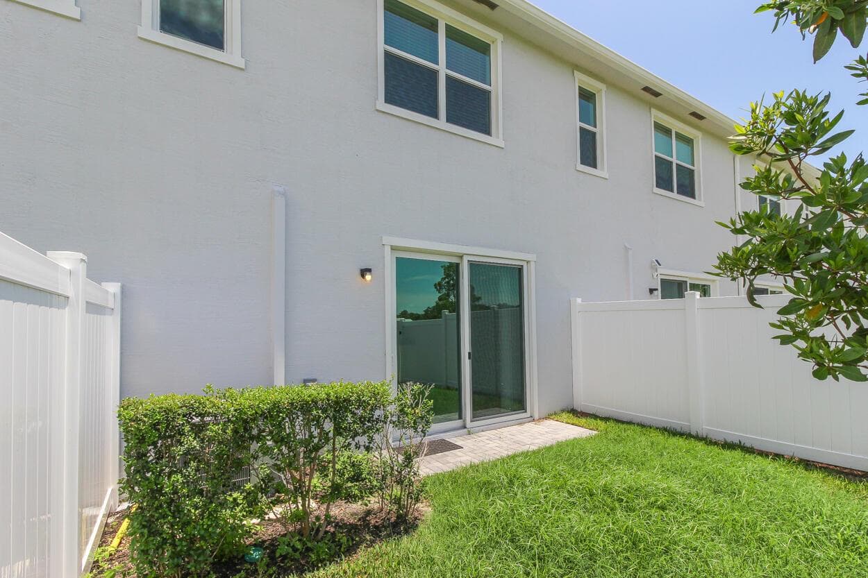 640 SE Lake Falls Street, Port St. Lucie FL 34984 photo 3