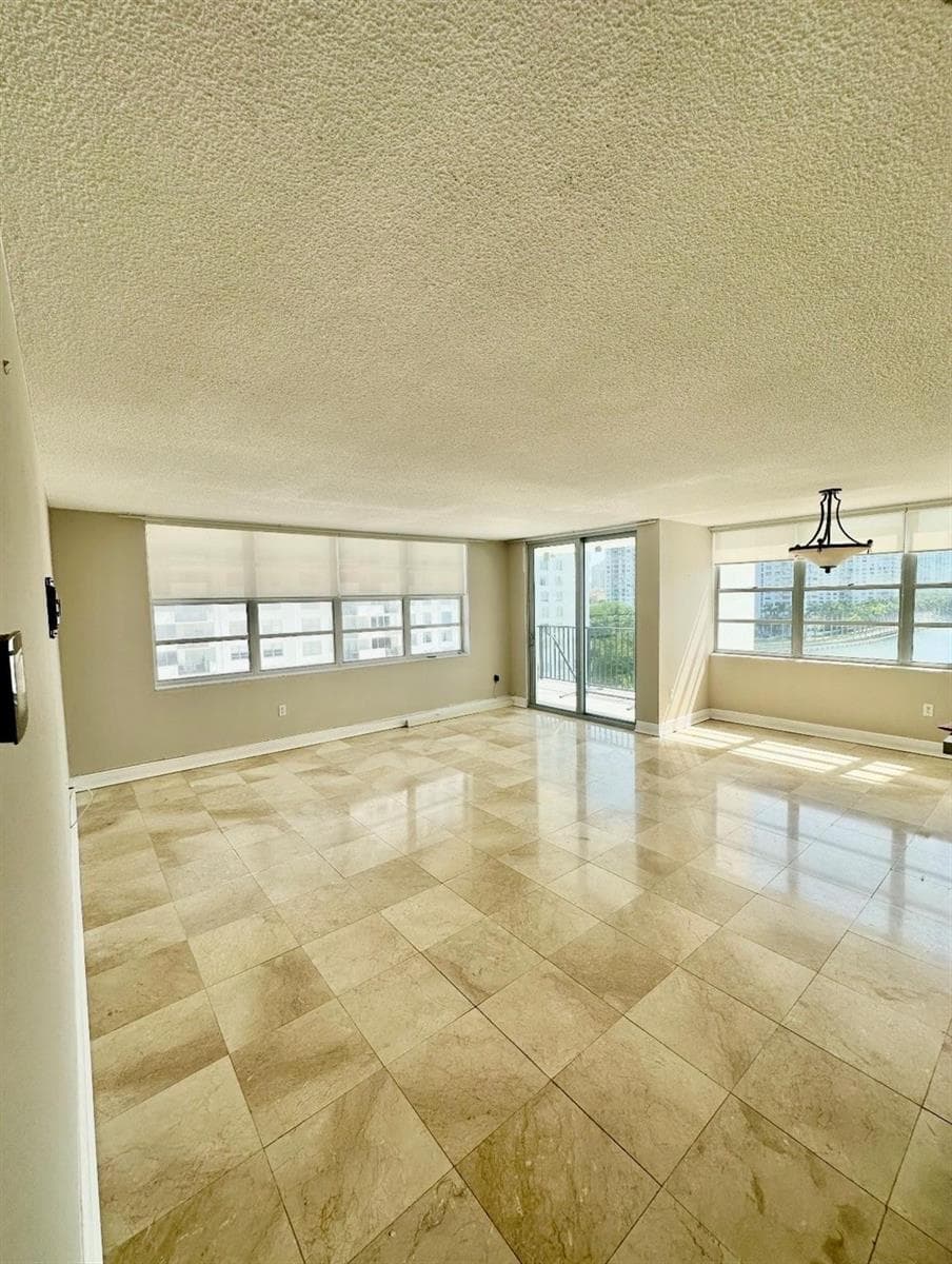 2750 NE 183rd Street # 709, Aventura FL 33160 photo 3