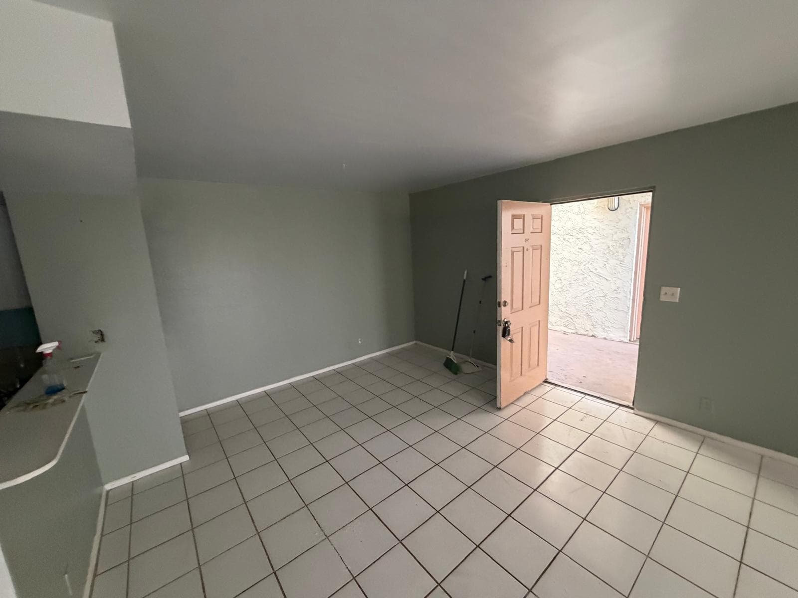 1531 SE Royal Green Circle # 107, Port St. Lucie FL 34952 photo 2