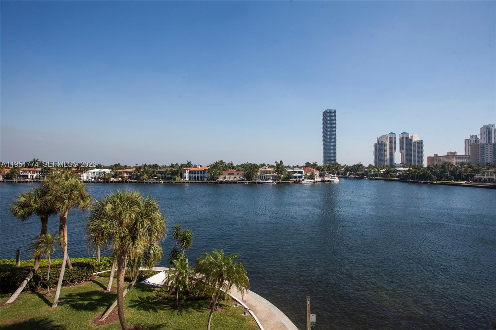 19707 Turnberry Way # 4H, Aventura FL 33180 photo 2