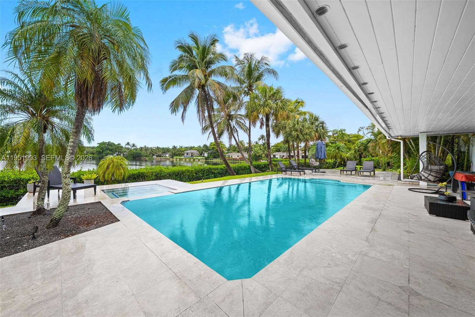 415 Rovino Ave, Coral Gables FL 33156 photo 4