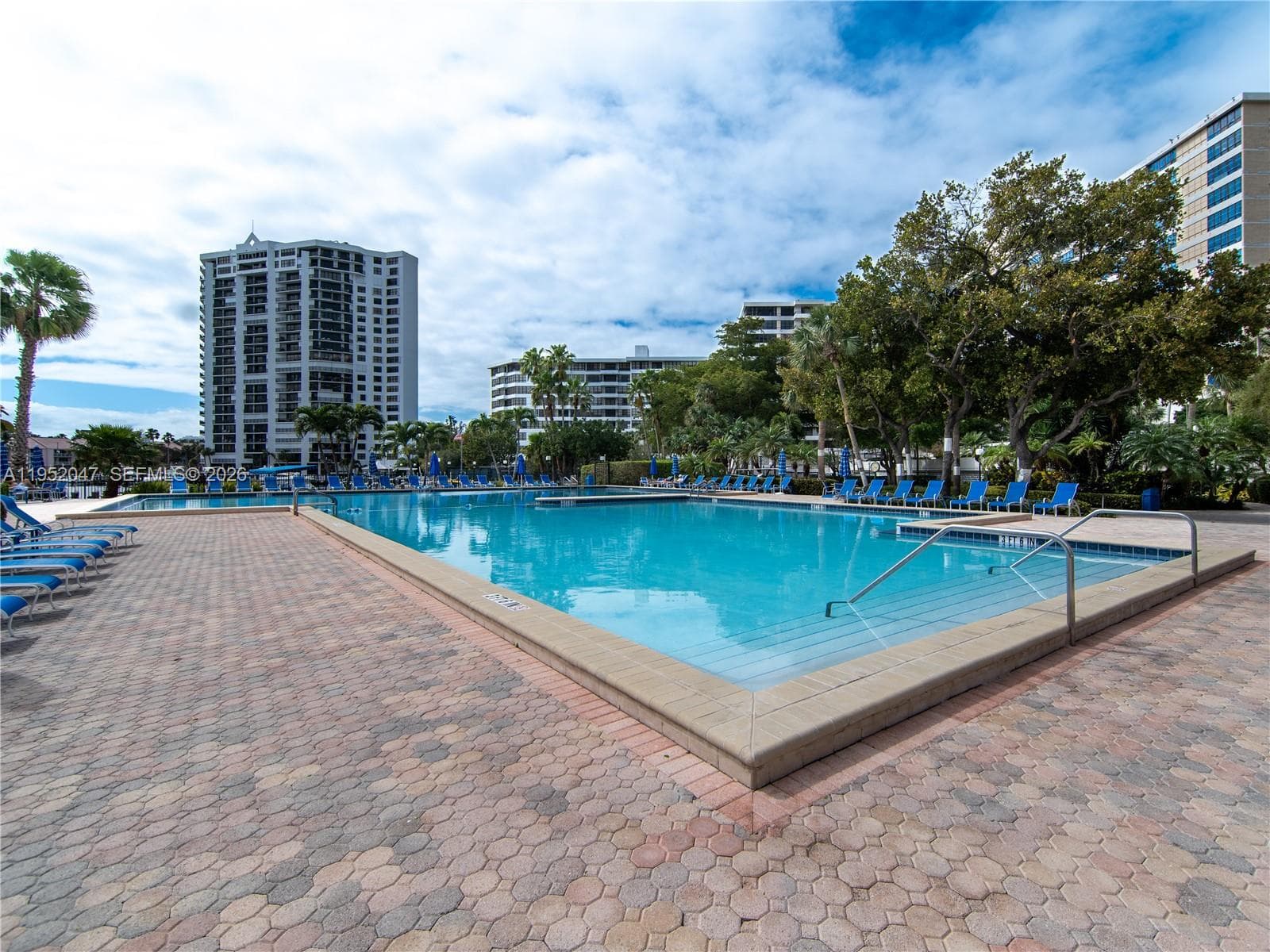 2500 Parkview Dr # 2312, Hallandale Beach FL 33009 photo 5
