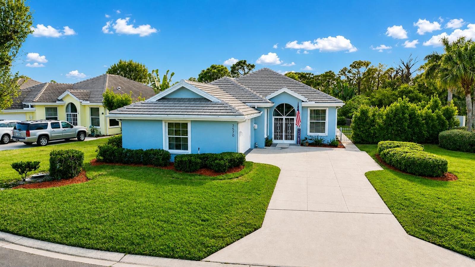 7570 SE Bay Cedar Circle, Hobe Sound FL 33455