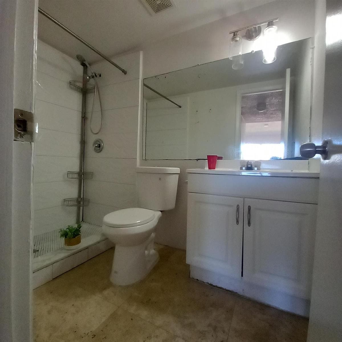 3610 NW 21st # 413, Lauderdale Lakes FL 33311 photo 3