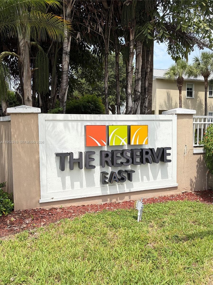 10780 NW 74th Ln, Doral FL 33178 photo 2