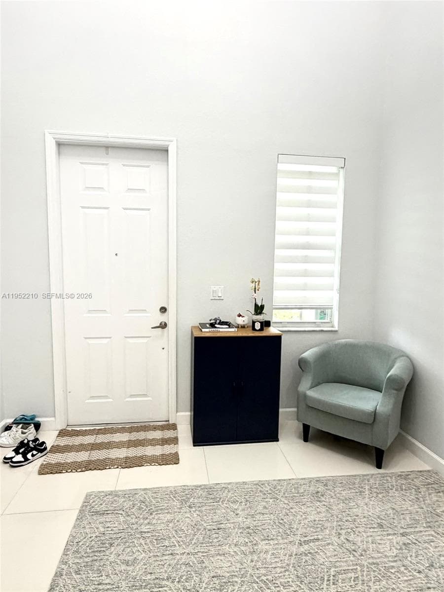 10780 NW 74th Ln, Doral FL 33178 photo 4