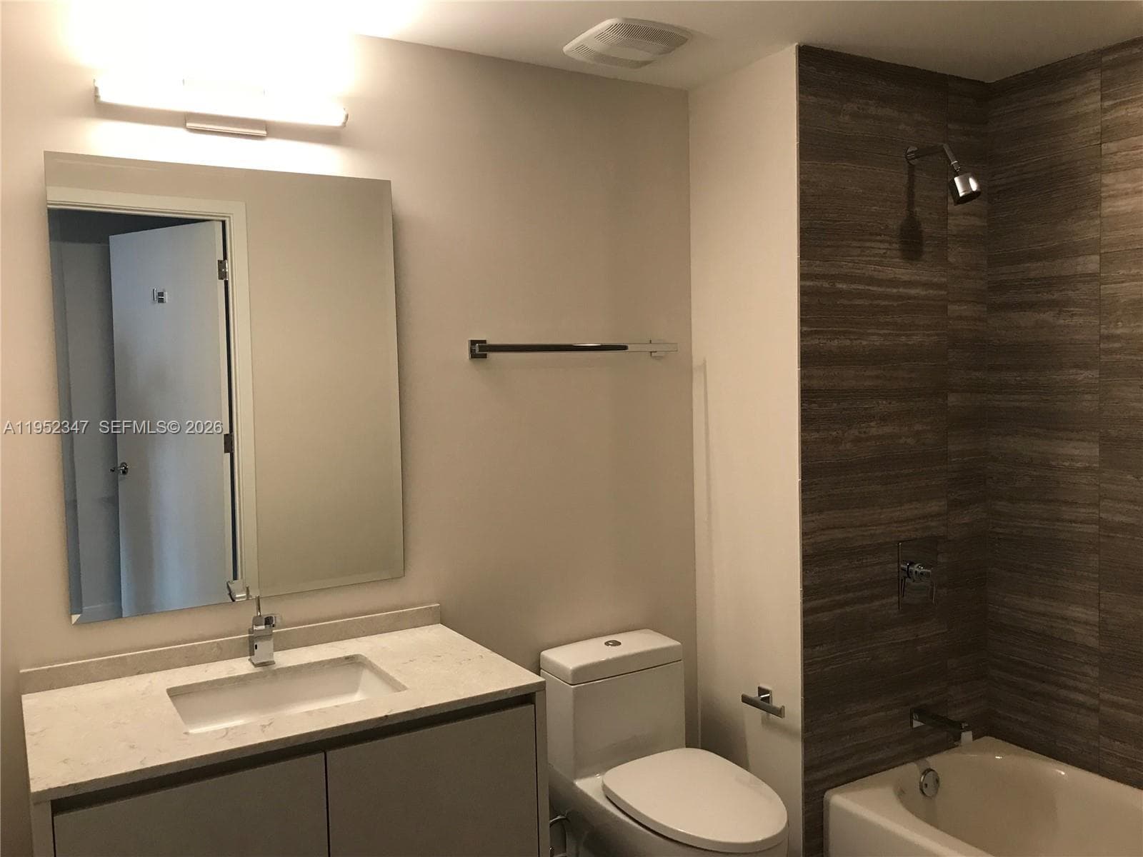1010 BRICKELL AVE # 2110, Miami, FL 33131 photo 3