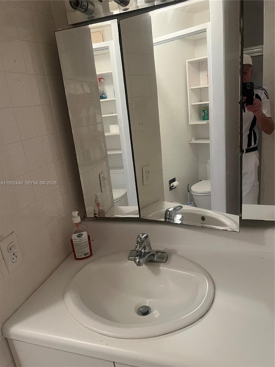 9801 Collins Ave, Bal Harbour FL 33154 photo 5