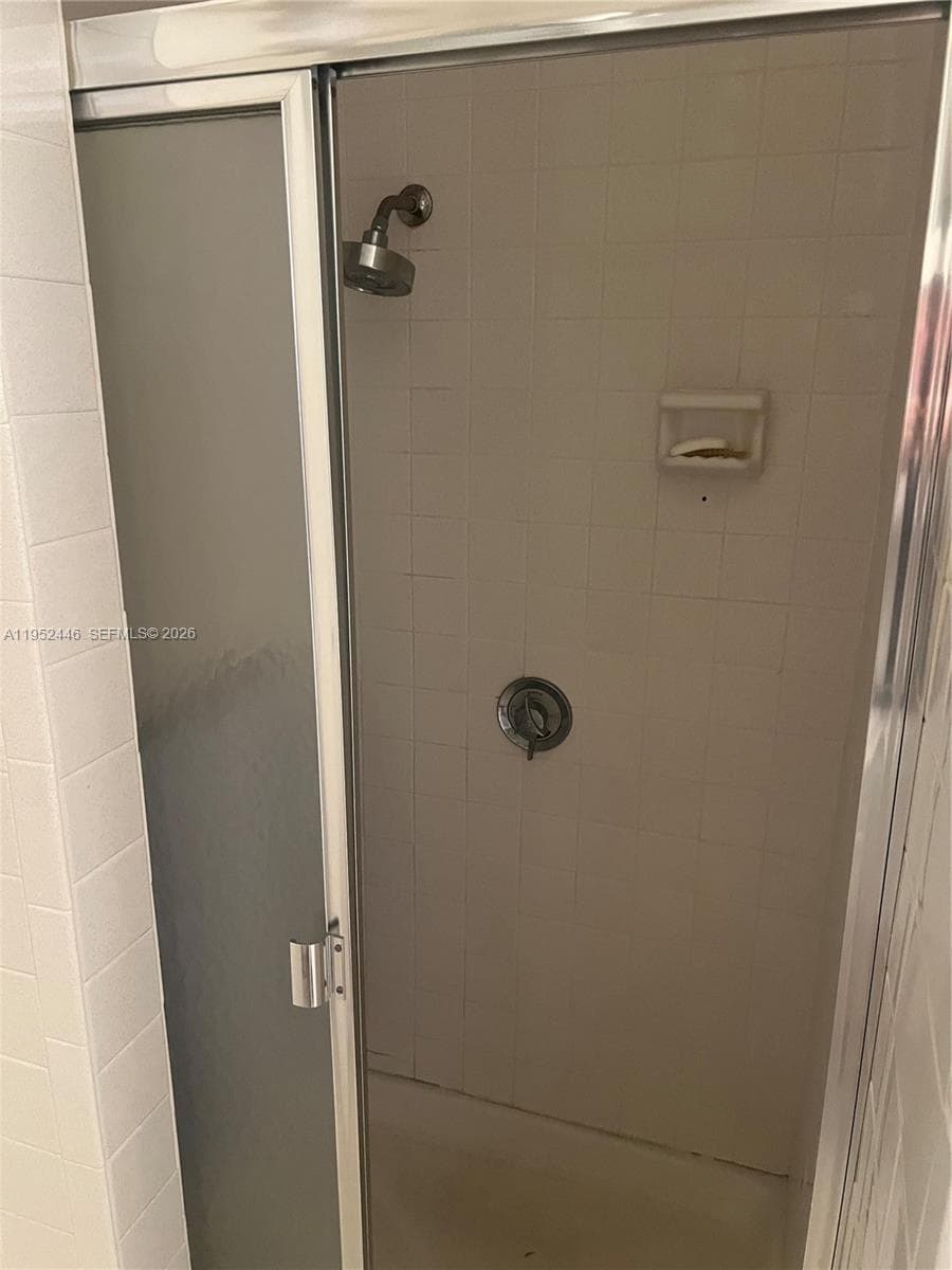 9801 Collins Ave, Bal Harbour FL 33154 photo 4