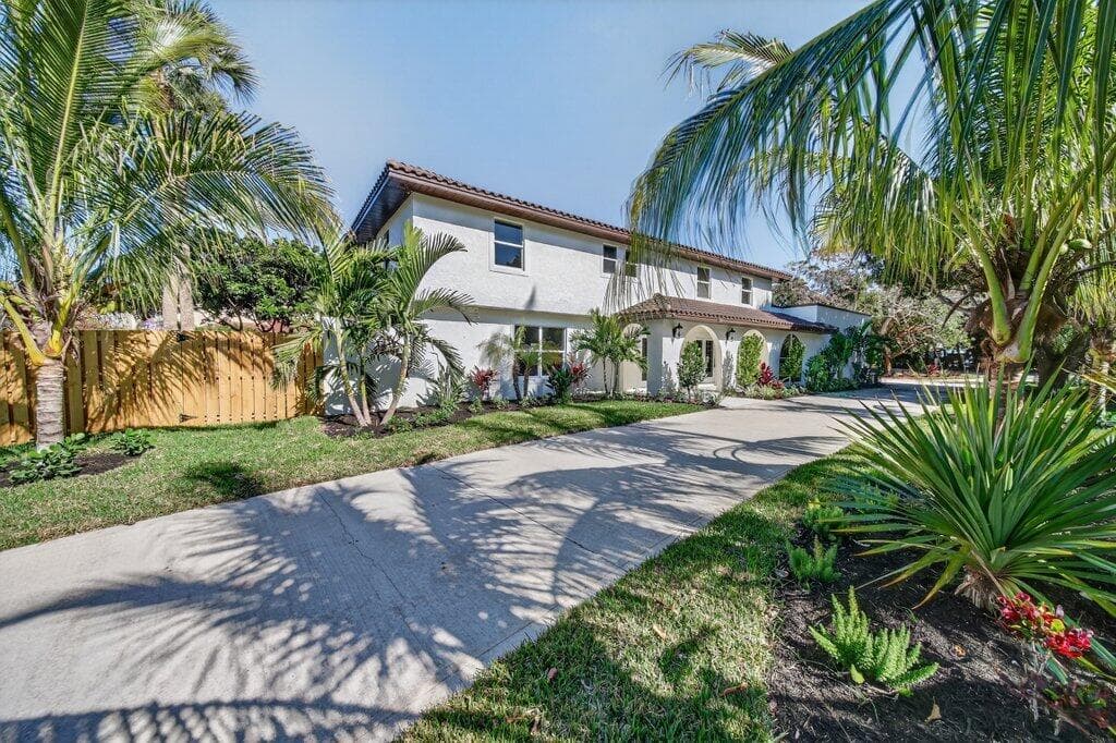 37 E High Point Road, Sewalls Point FL 34996 photo 4
