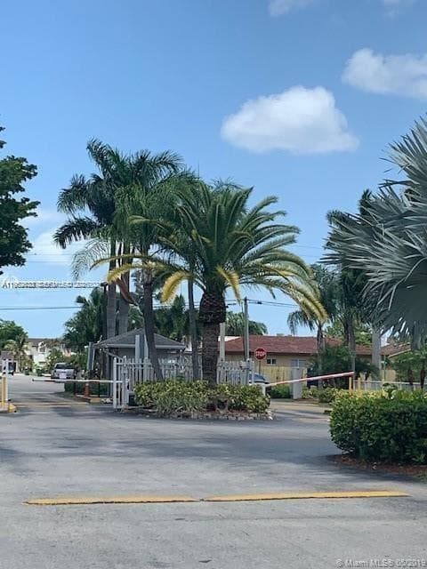 840 Independence Dr # 840F, Homestead FL 33034