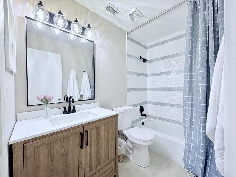 2050 Oleander Boulevard # 205, Fort Pierce FL 34950 photo 2