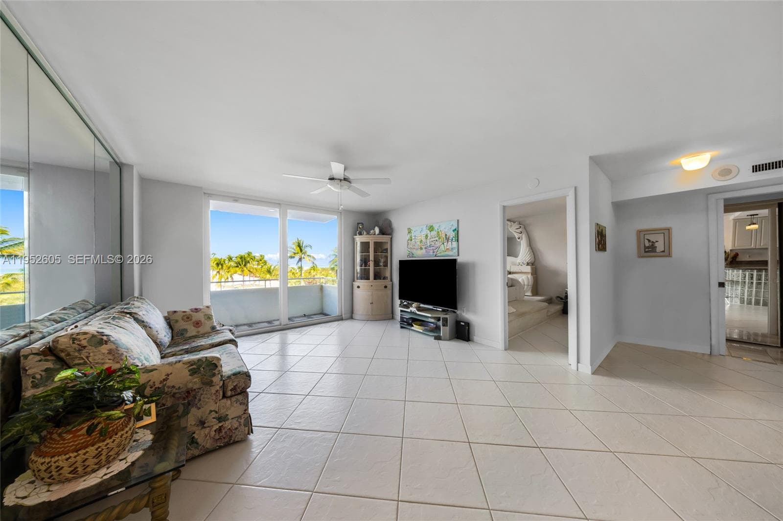 465 Ocean Dr # 419, Miami Beach FL 33139 photo 4