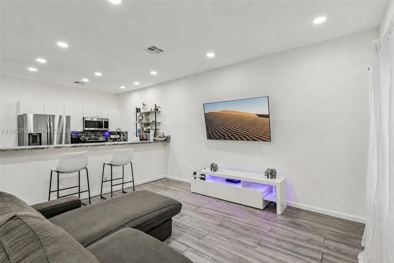 2307 Washington St # 5, Hollywood FL 33020 photo 2