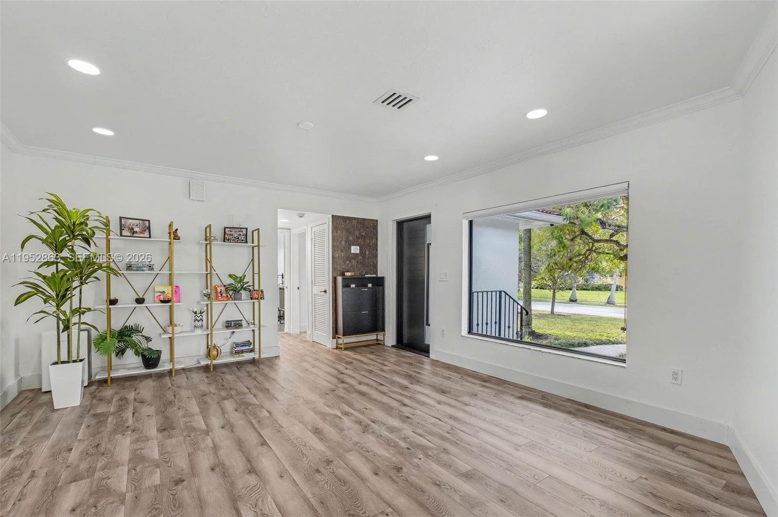 15815 SW 85th Ave, Palmetto Bay FL 33157 photo 2