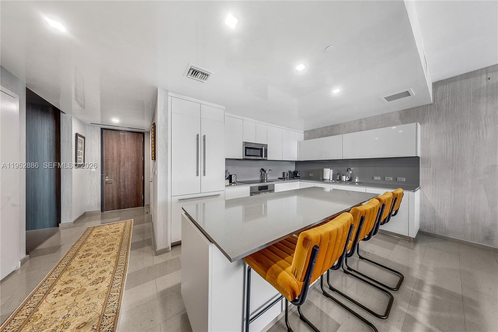 68 SE 6th St # 3309, Miami FL 33131 photo 5