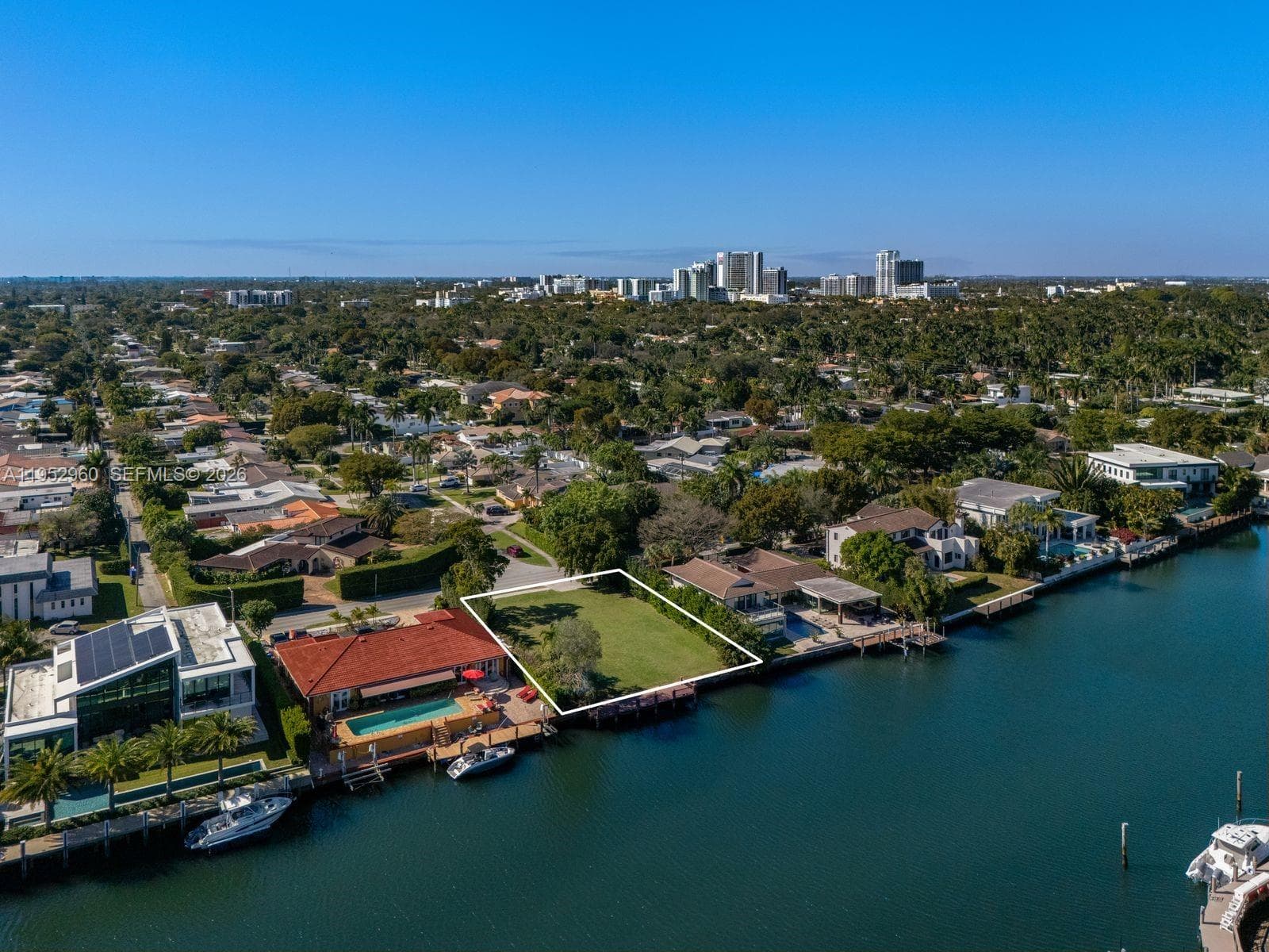 1101 Diplomat Pkwy, Hollywood FL 33019 photo 4