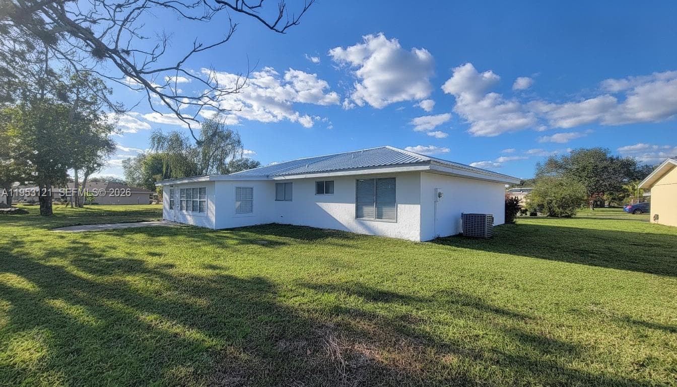 4008 Rye Ct, La Belle FL 33935 photo 2