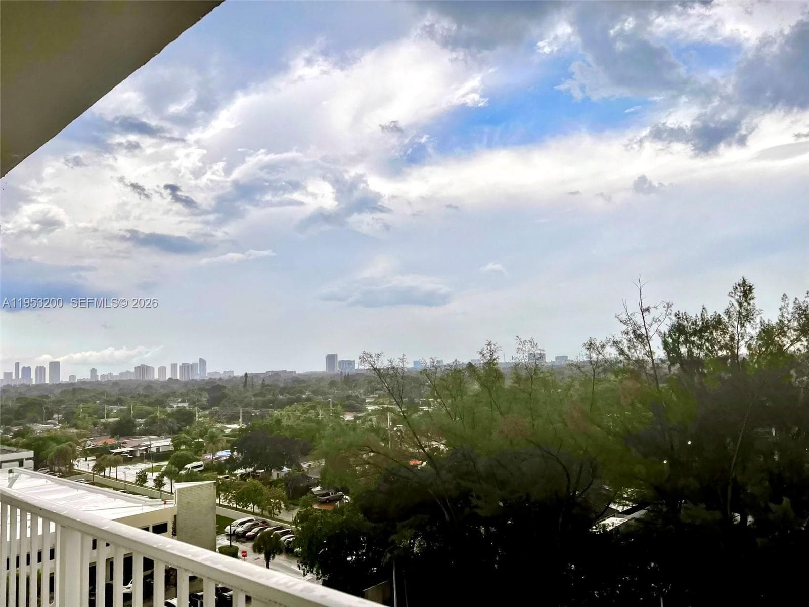 1300 NE Miami Gardens Dr # 1001E, Miami FL 33179