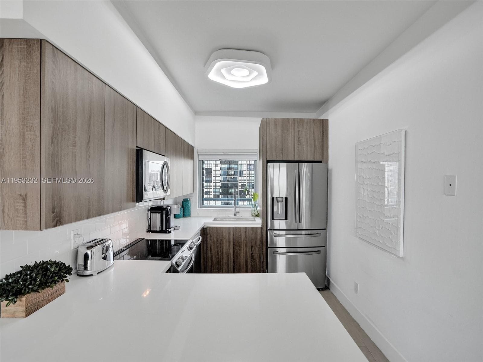 601 NE 36th St # 1003, Miami FL 33137 photo 4
