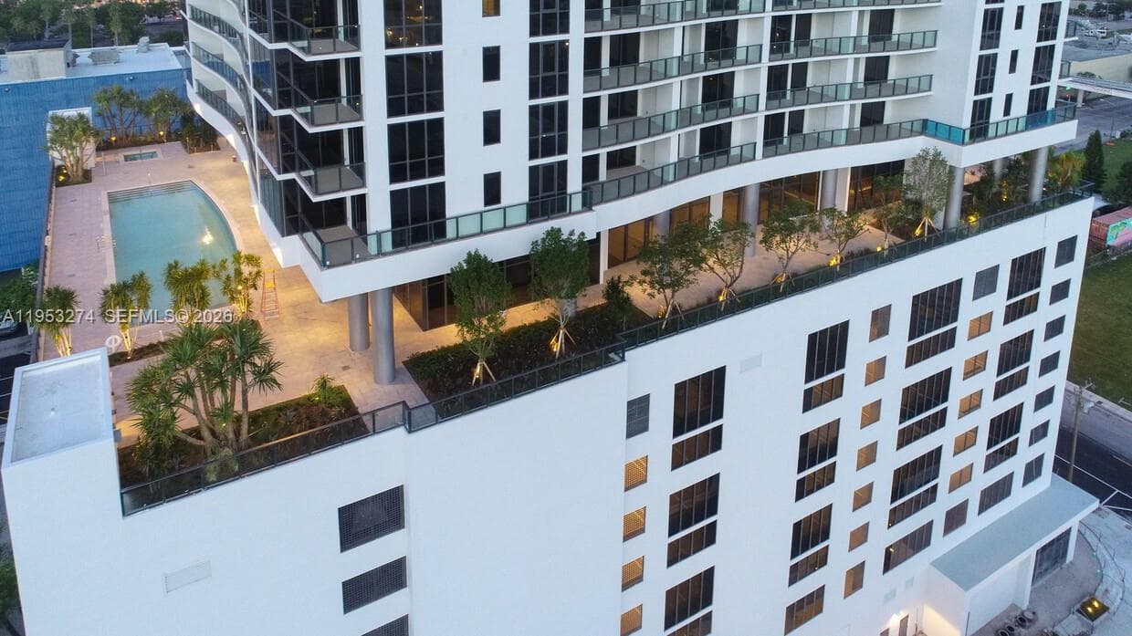 1600 NE 1st Ave # 1018, Miami, FL 33132 photo 2