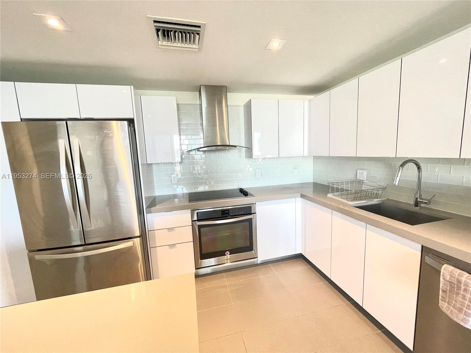 1600 NE 1st Ave # 1018, Miami, FL 33132 photo 4