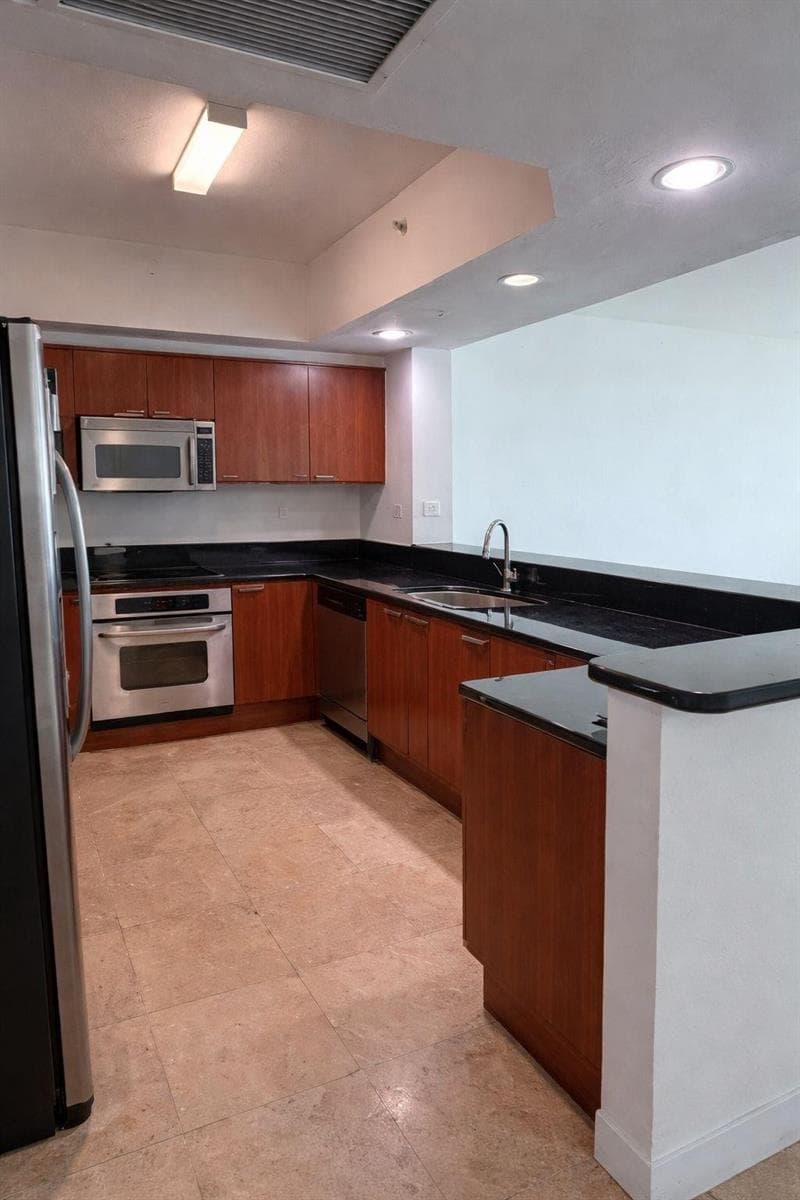 14951 Royal Oaks Lane # 1607, North Miami FL 33181 photo 2