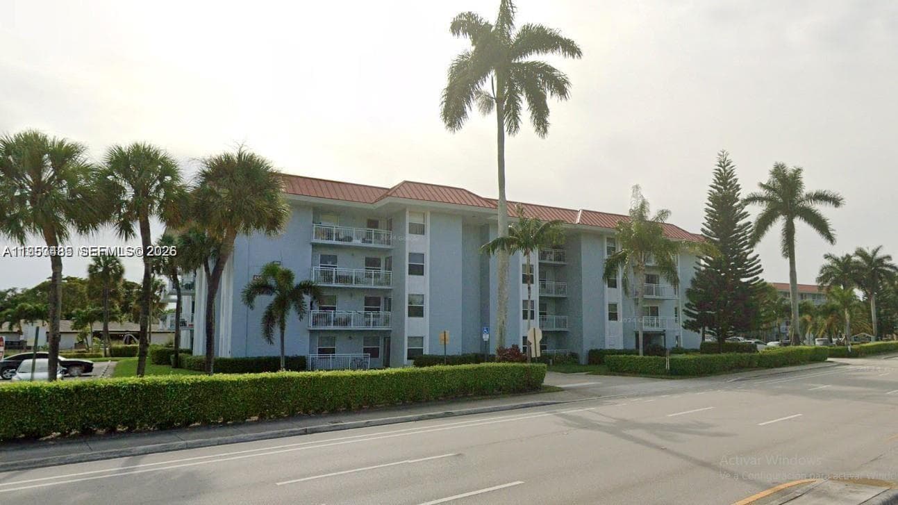 405 S Pine Island Rd # 202D, Plantation FL 33324
