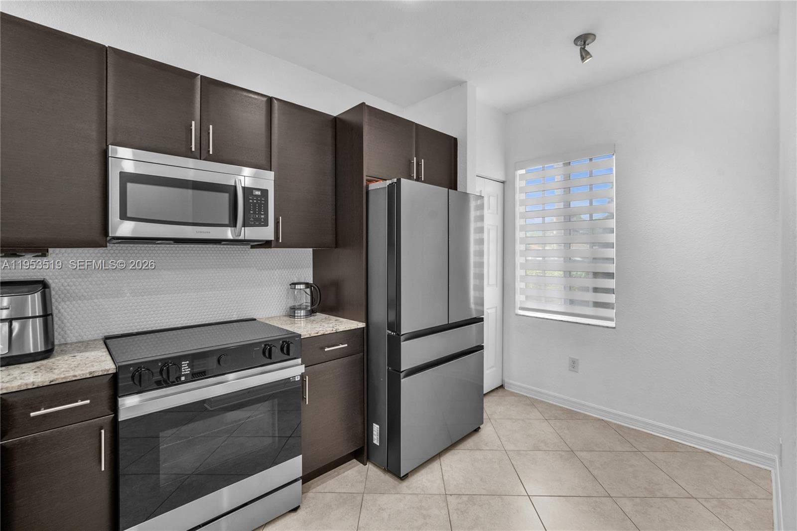 121 NW 2nd Ave # 4, Hallandale Beach FL 33009 photo 4