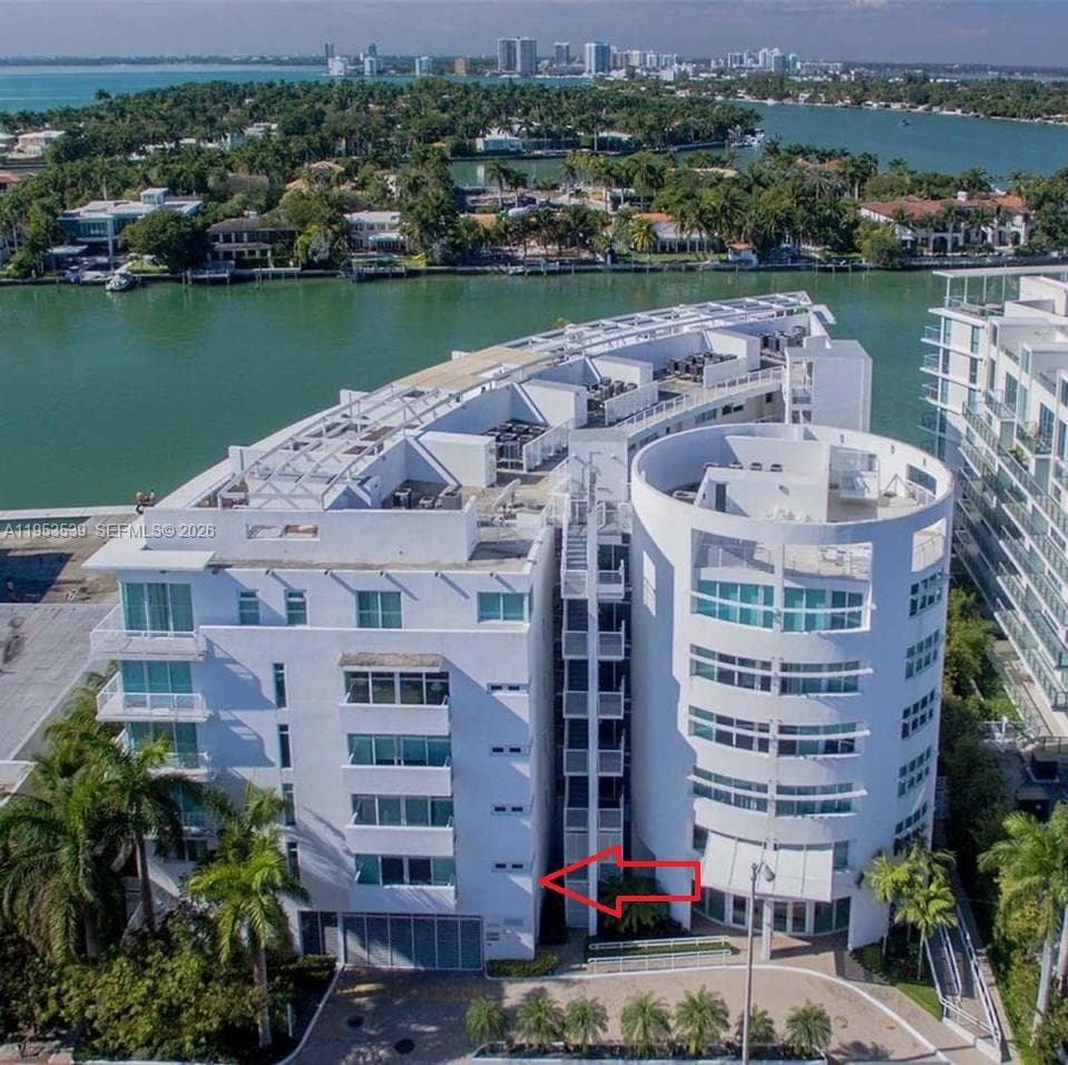 6580 Indian Creek Dr # 201, Miami Beach FL 33141