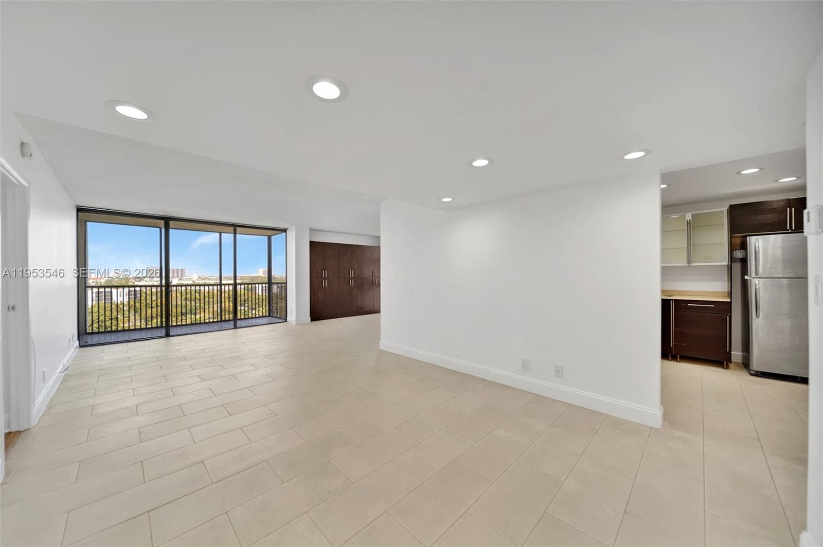 20379 W Country Club Dr # 1232, Aventura FL 33180 photo 5