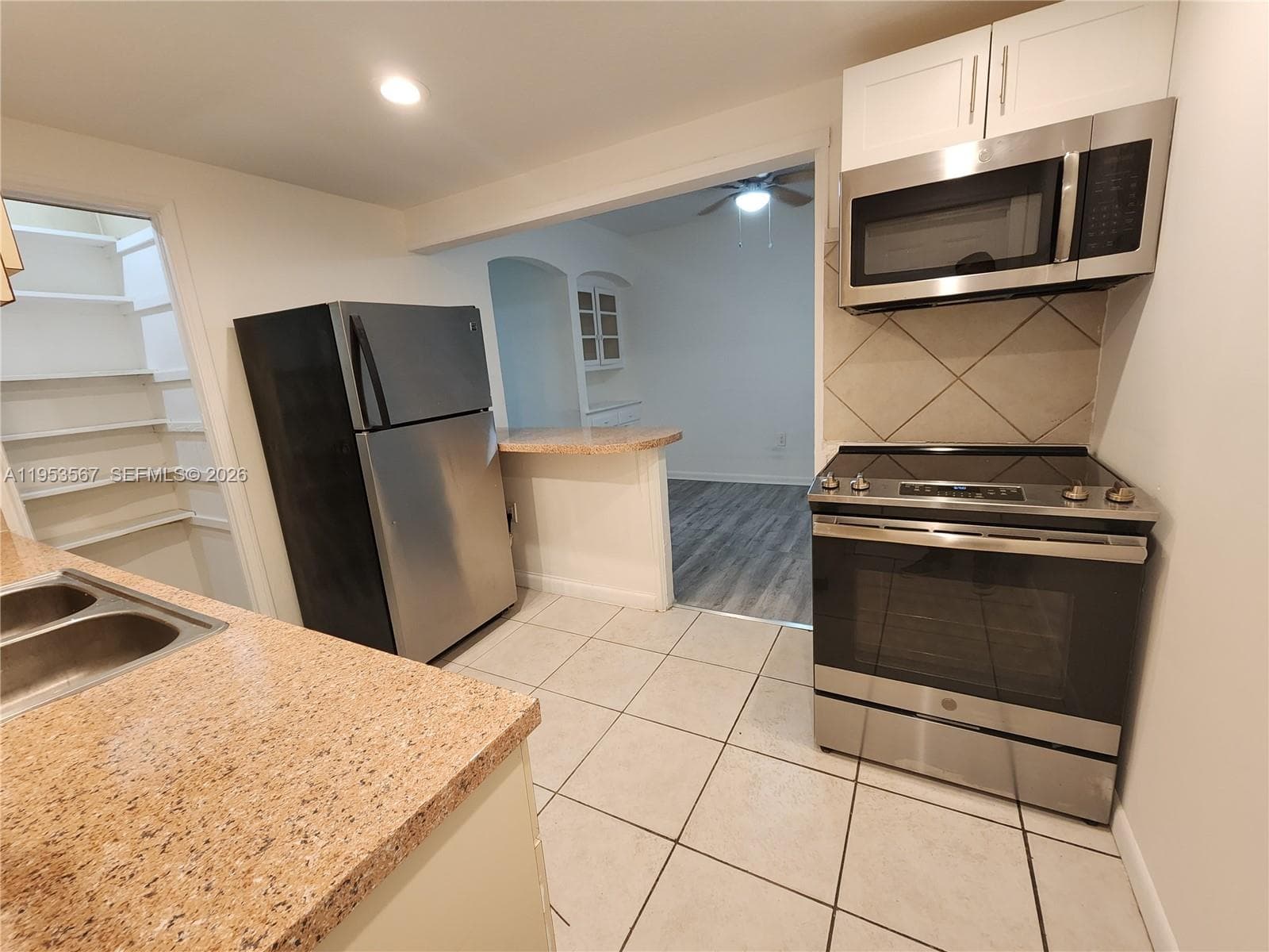 405 NW 64th St # 2, Miami, FL 33150 photo 4